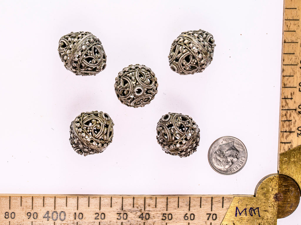 A Set of 5 Oval Yemeni Silver Filigree Beads, Ethnic Beads