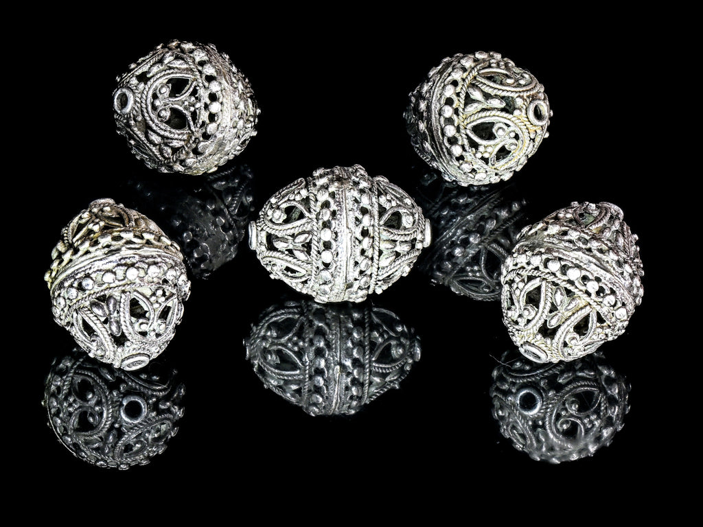 A Set of 5 Oval Yemeni Silver Filigree Beads, Ethnic Beads