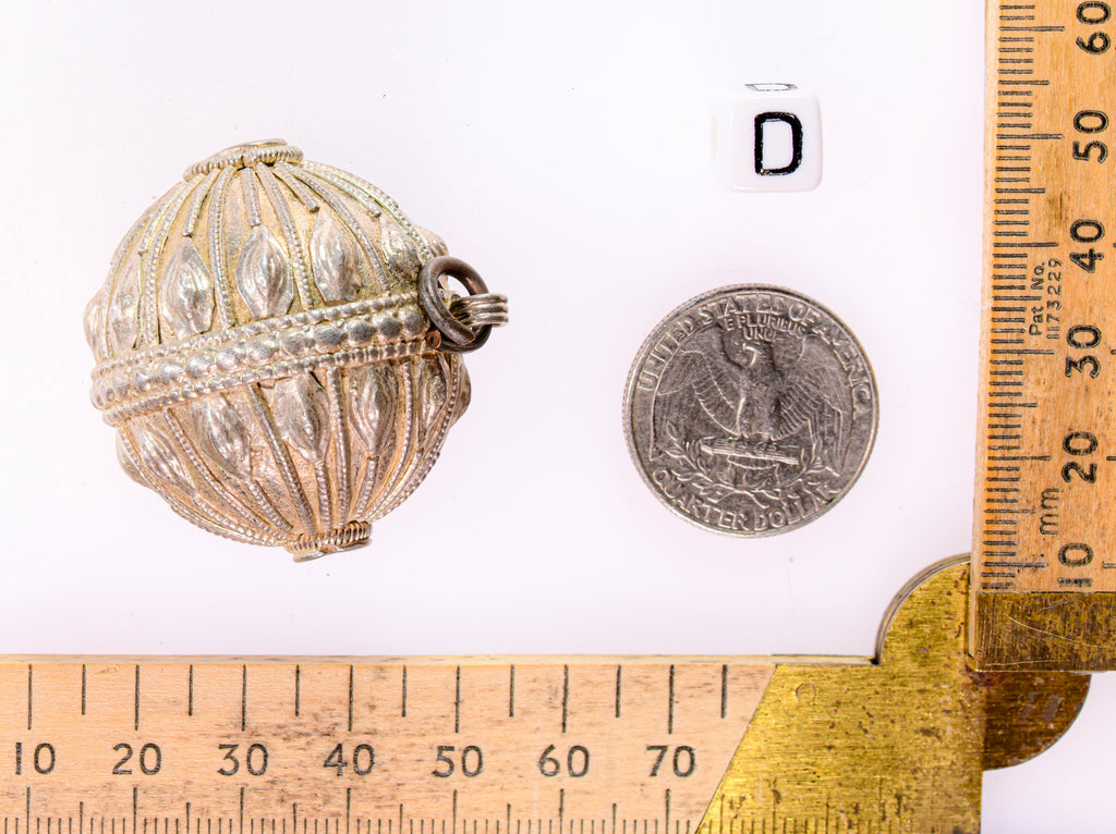 Large Antique Handmade Old Silver Globe Bead from Yemen (35x34mm), Ethnic Bead 