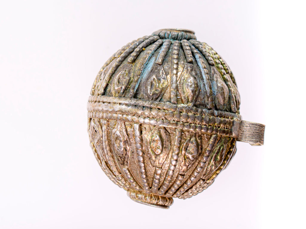 Large Antique Handmade Old Silver Globe Bead from Yemen (34x30mm), Ethnic Bead