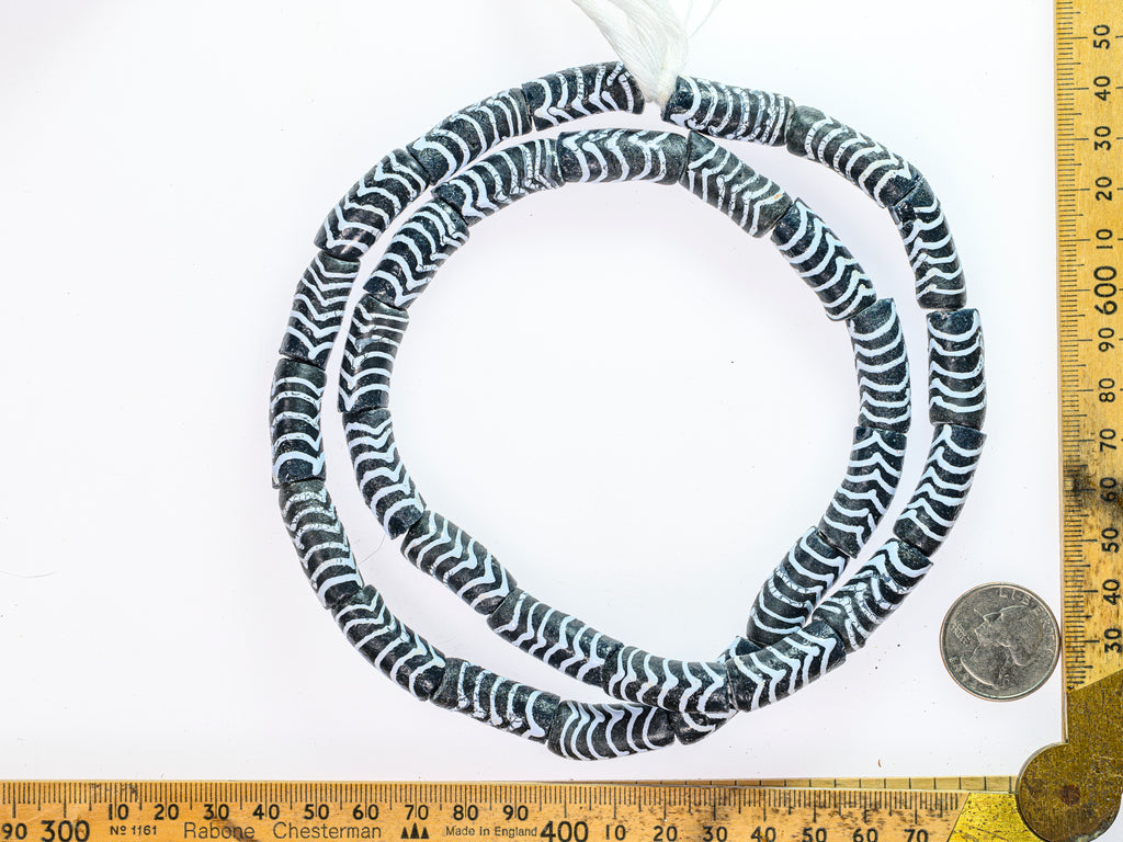 Recycled Glass Beads from Ghana - black with white pattern - M00363