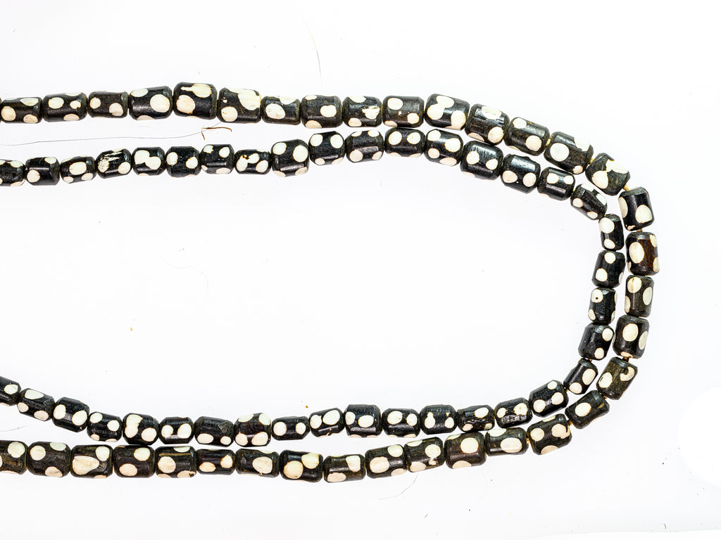 Recycled Glass Beads from Ghana M00400