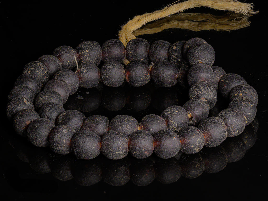 Recycled Glass Beads from Ghana M00406 - black frosted