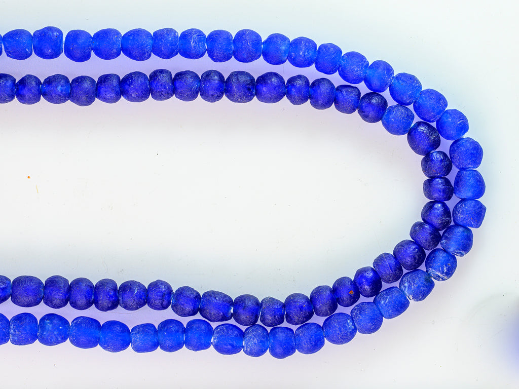 Recycled Glass Beads from Ghana Small Intense Blue M00413