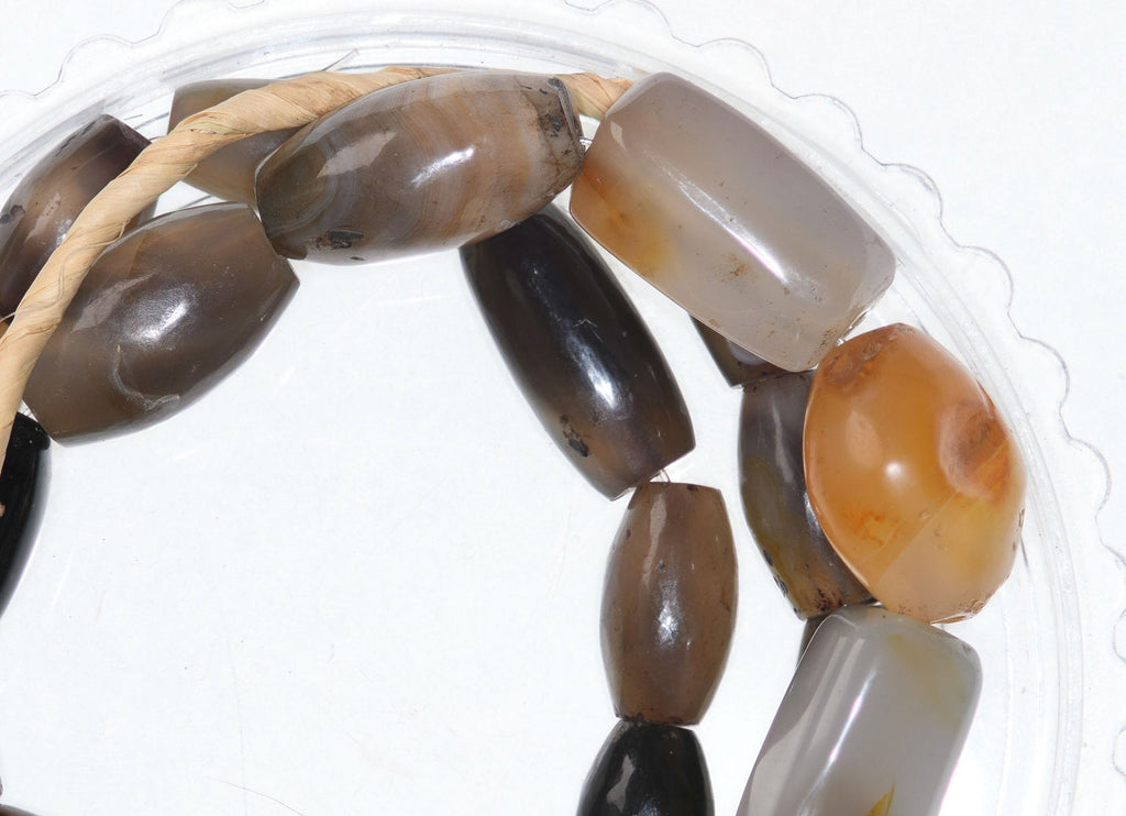 A Strand of Vintage African Trade Multi-color Agate Beads 0110