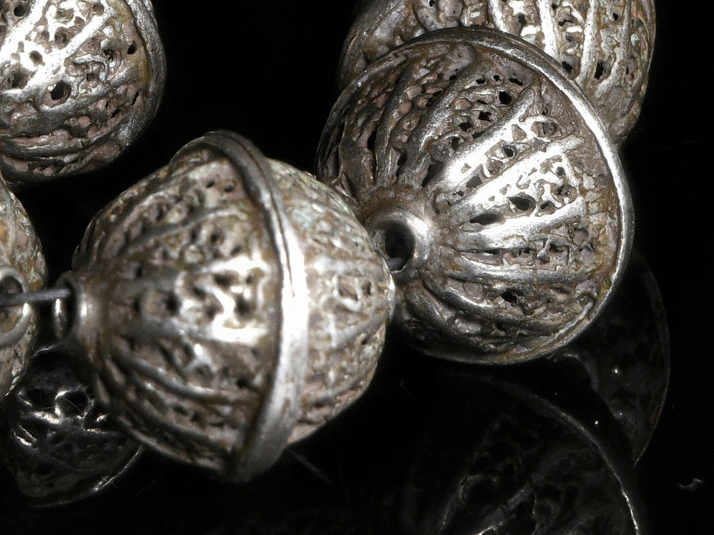 A Set of 5 Yemeni Silver Filigree Beads, Ethnic Beads 0780