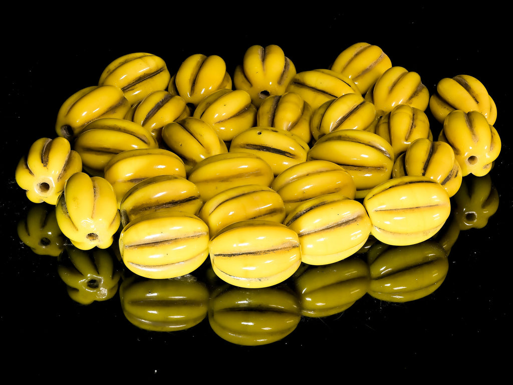 Antique Chinese Yellow Melon Beads from Irian Jaya Papua CRBM 10143