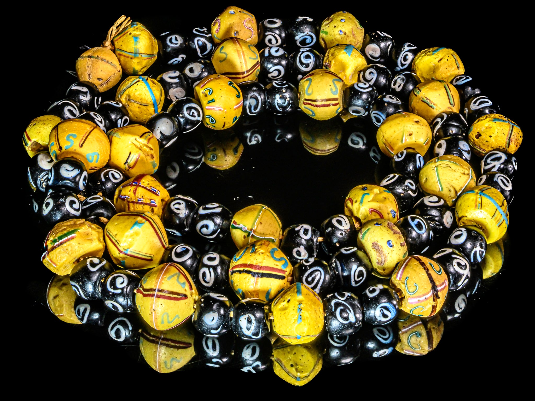 Venetian Trade Beads Striped Yellow Africa outlet 30 Inch 132856